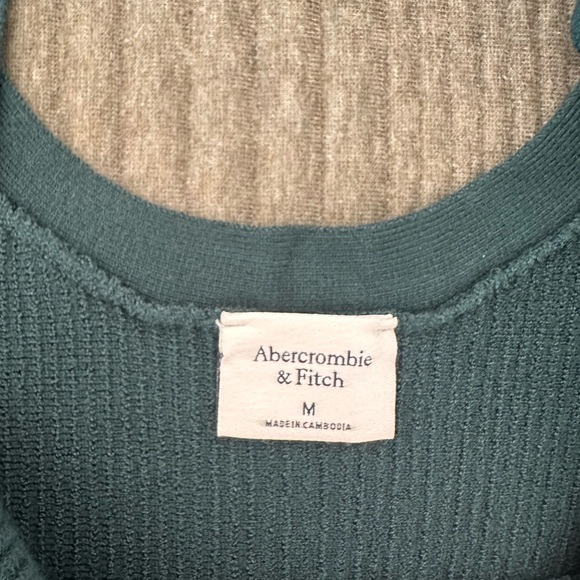 Abercrombie & Fitch Knitted Cropped Tank - Picture 4 of 5